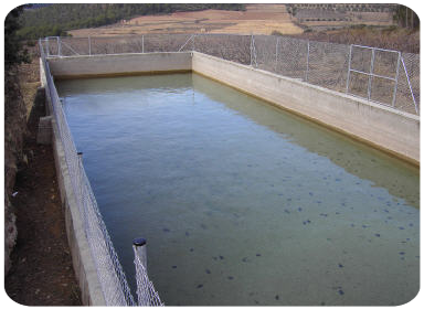 Vallado de balsas normativa obligatoria Cercado de balsa sobre muro Falset metacercat tanques metàl.liques